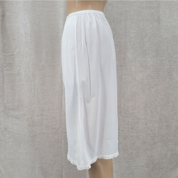 SLIPERFECTION Vintage Slip Skirt Cottagecore Lace Hem - Picture 3 of 12